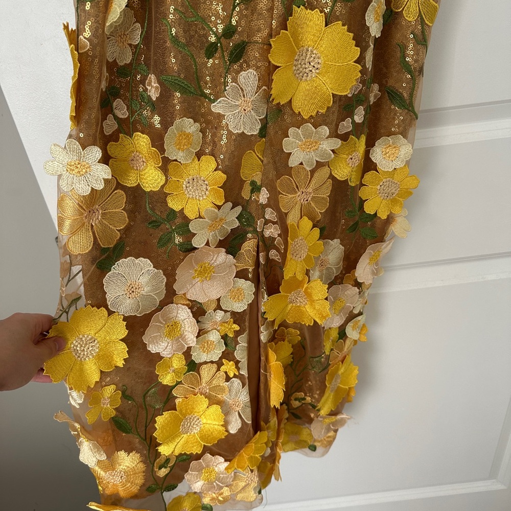 Helsi Floral Embroidered Dress with Yellow and White Flowers